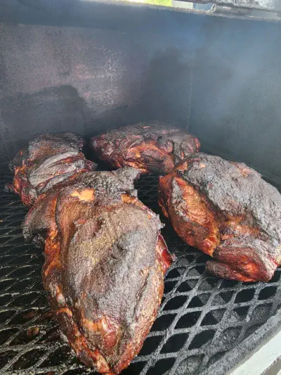 Renoldo Ward - Owner & Chef